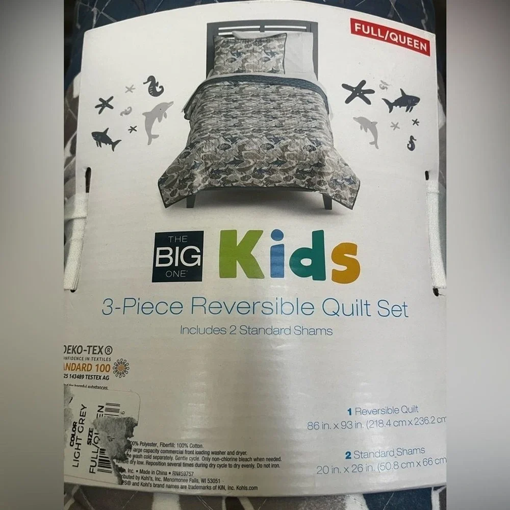 The Big One Kids Reversible Shark Quilt Set Full/Queen Blanket & 2 Sham Nautical